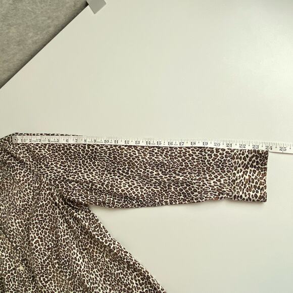 Talbots Women's Size 16W Long Sleeve Button Front Shirt Blouse Cat Animal Print - Picture 6 of 9